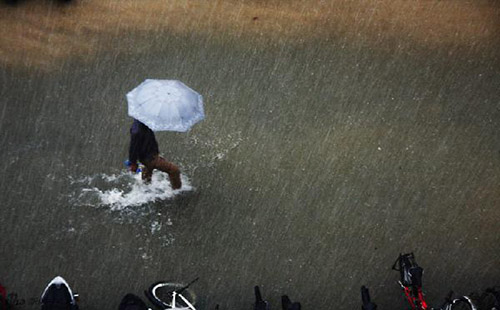 19至21日武汉连续降雨 雨天出行注意事项