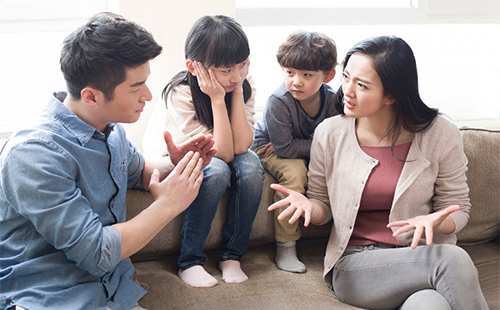 武汉女子与孩子经常吵架 差点心梗丢命