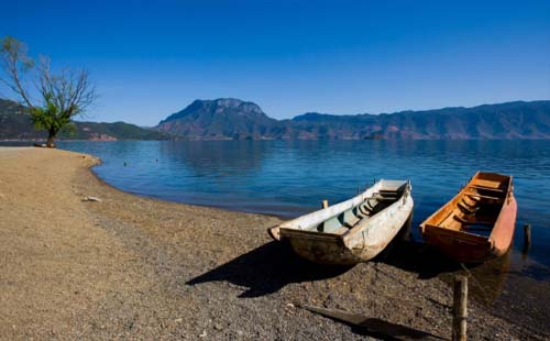 四川的泸沽湖和云南的泸沽湖是一个吗